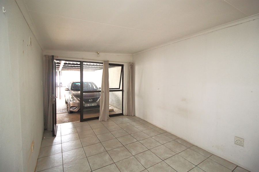 To Let 2 Bedroom Property for Rent in Marlands Gauteng