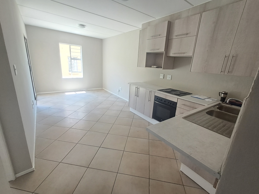 2 Bedroom Property for Sale in Albertsdal Gauteng