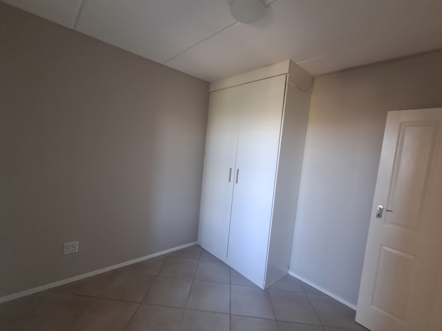 2 Bedroom Property for Sale in Albertsdal Gauteng