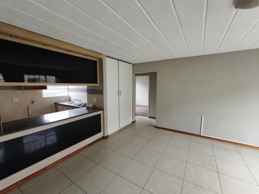 To Let 2 Bedroom Property for Rent in Ravenswood Gauteng