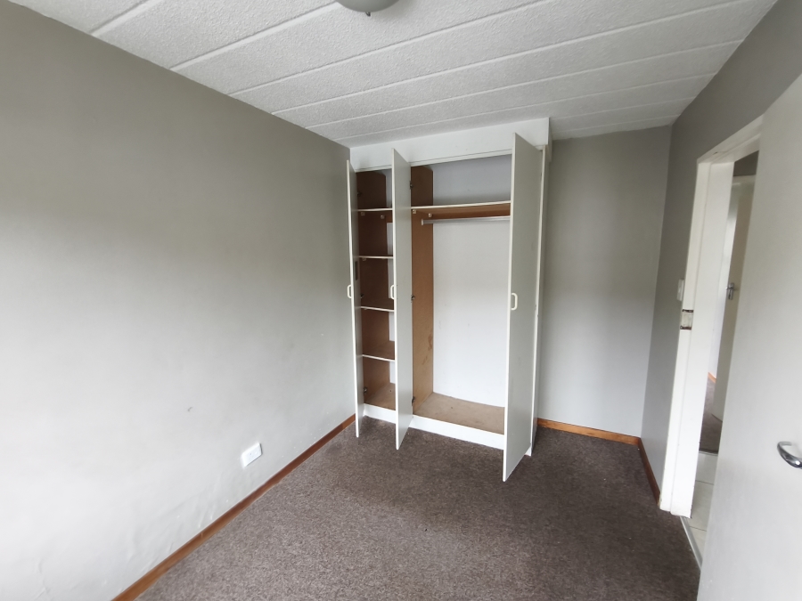 To Let 2 Bedroom Property for Rent in Ravenswood Gauteng
