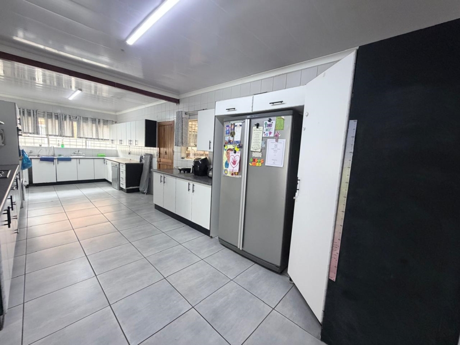 4 Bedroom Property for Sale in Sunair Park Gauteng