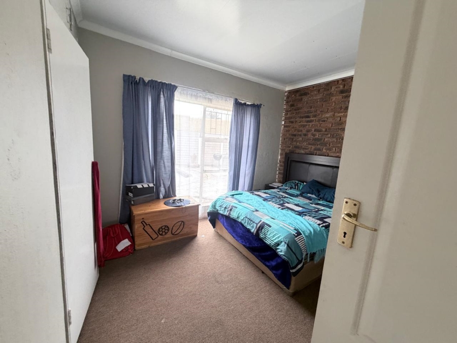 4 Bedroom Property for Sale in Sunair Park Gauteng