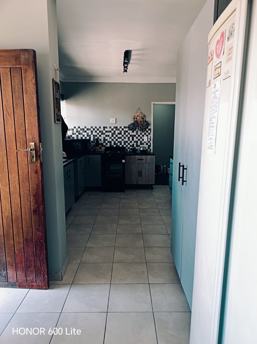 4 Bedroom Property for Sale in Birchleigh Gauteng