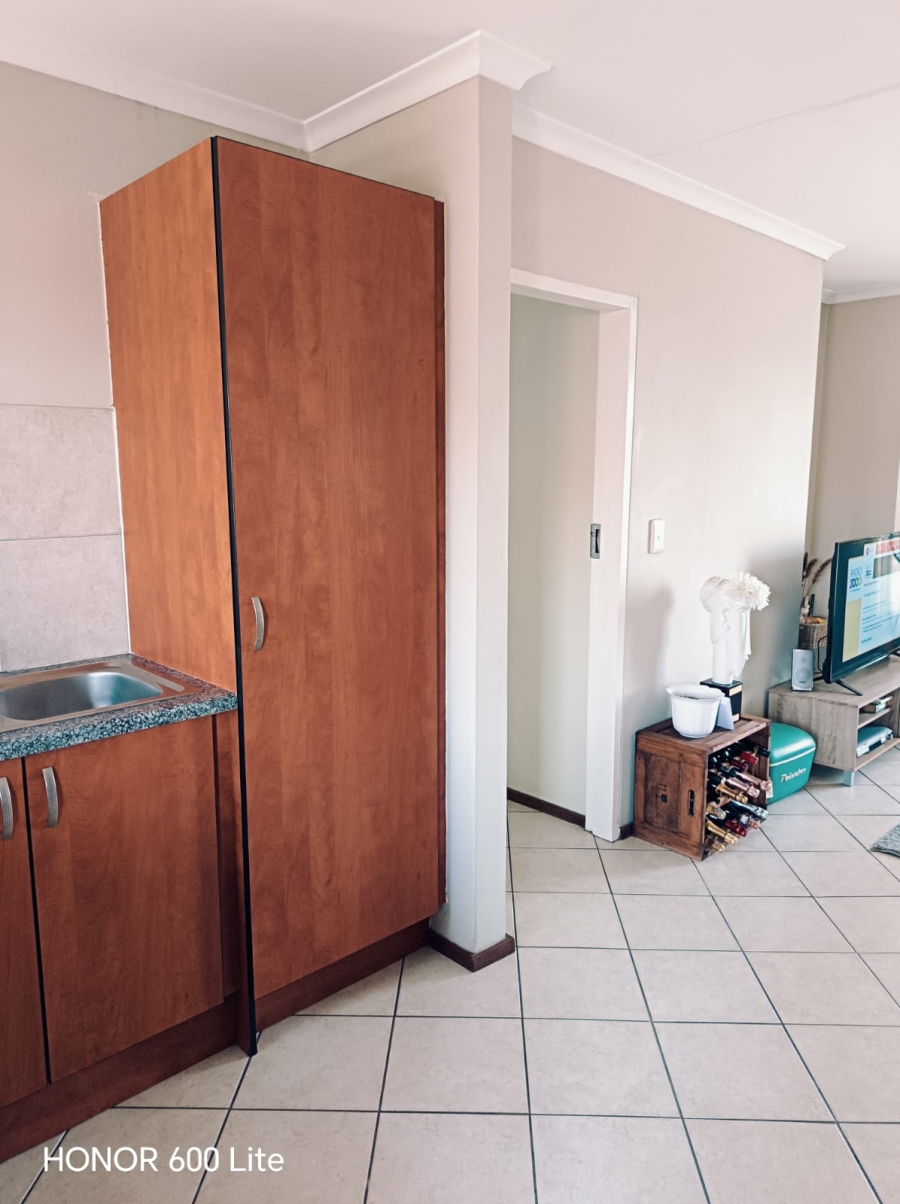 1 Bedroom Property for Sale in Terenure Gauteng