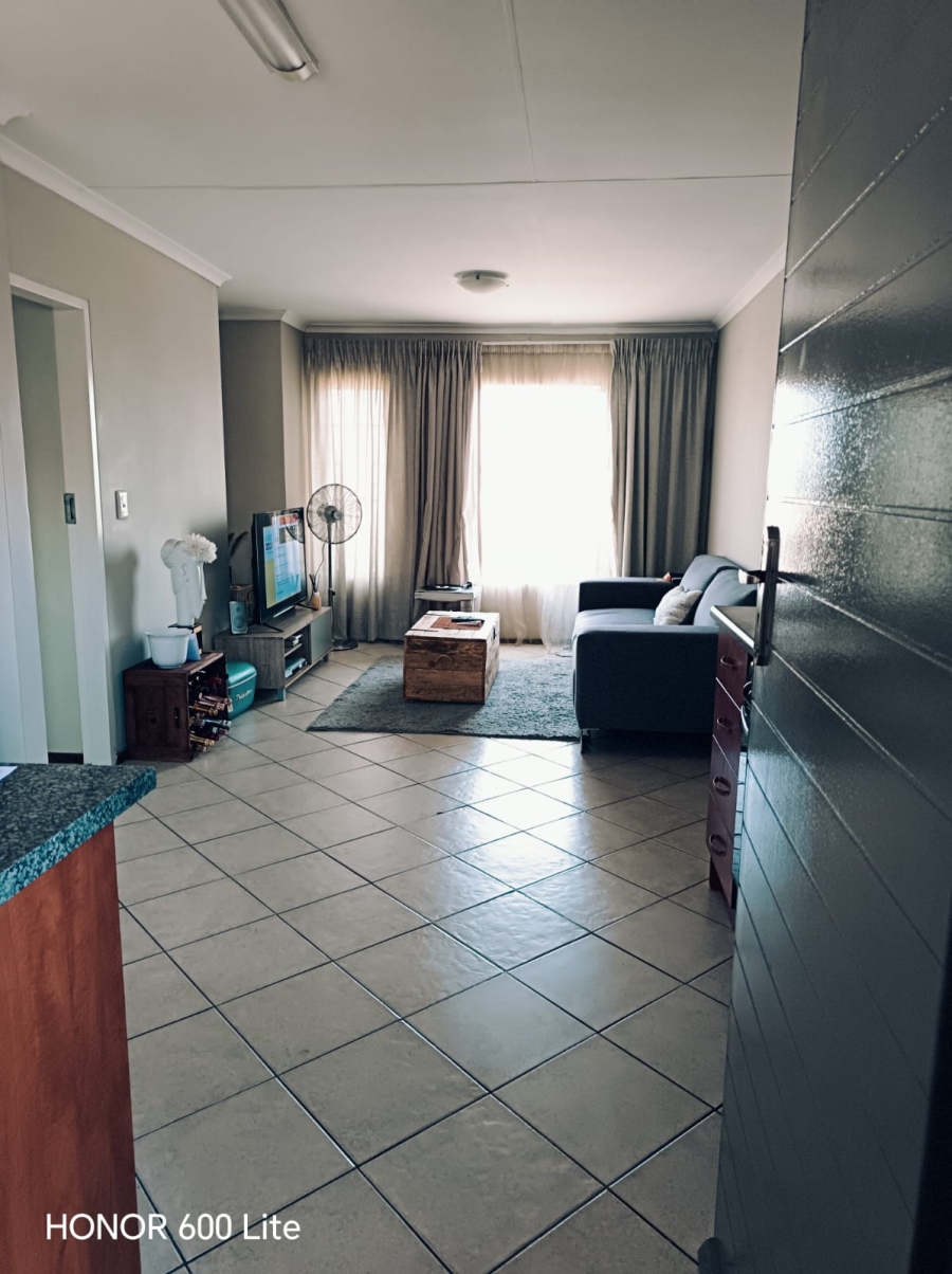 1 Bedroom Property for Sale in Terenure Gauteng