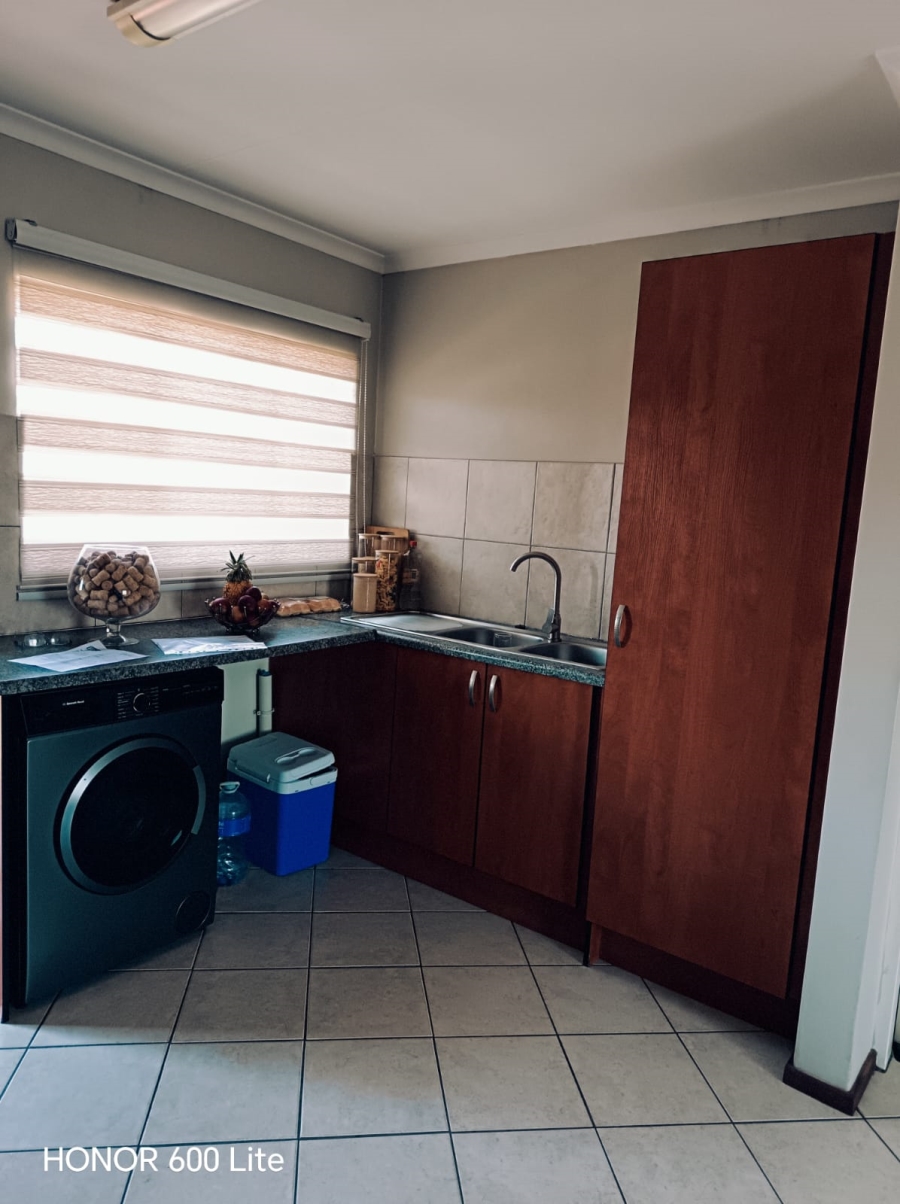 1 Bedroom Property for Sale in Terenure Gauteng