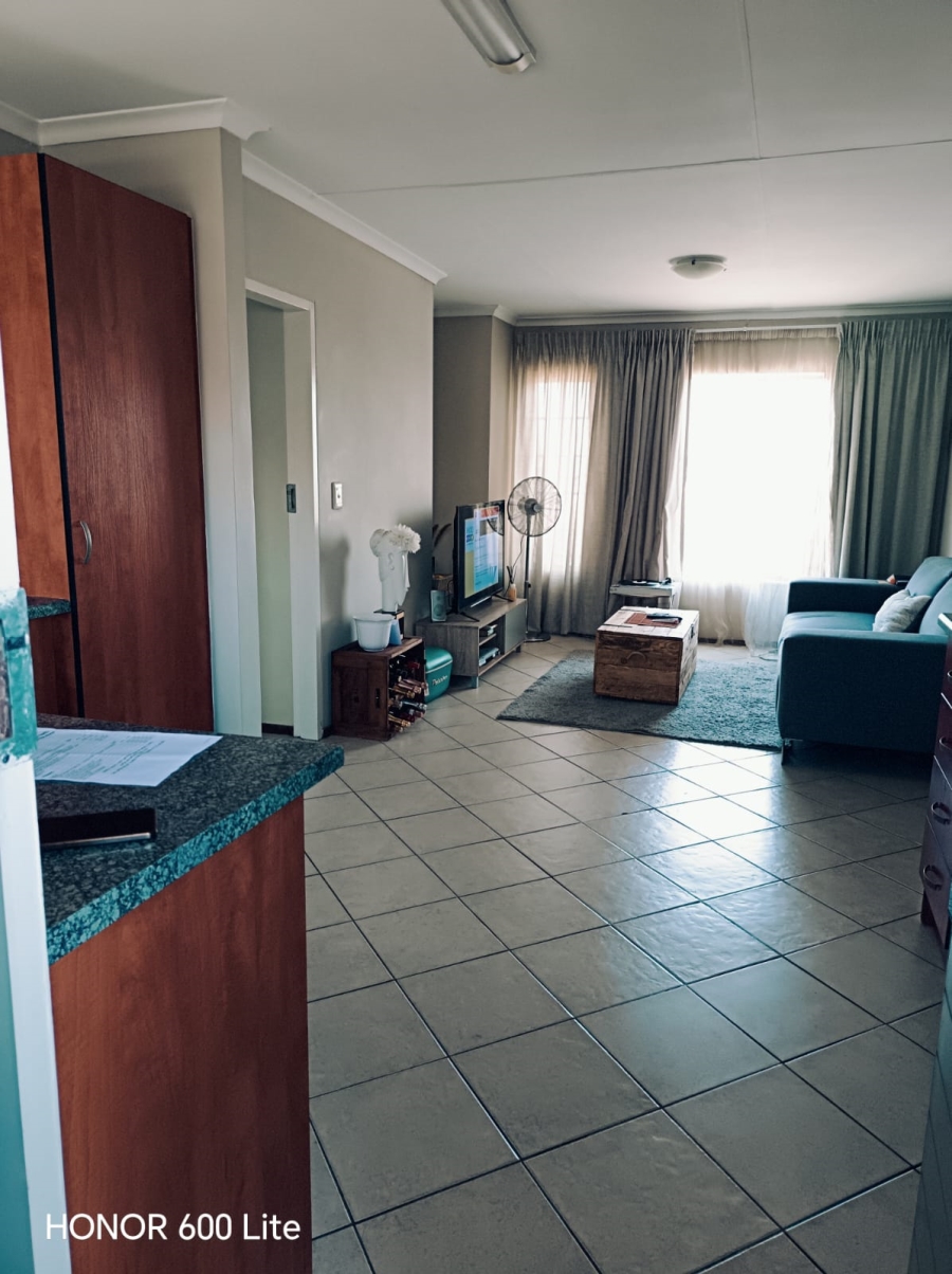 1 Bedroom Property for Sale in Terenure Gauteng