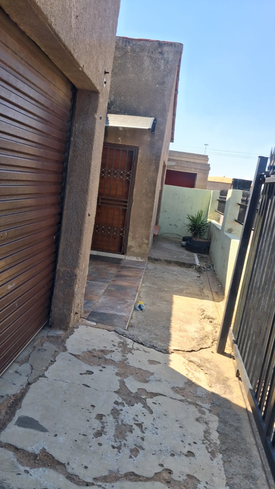 6 Bedroom Property for Sale in Tsakane Ext 12 Gauteng