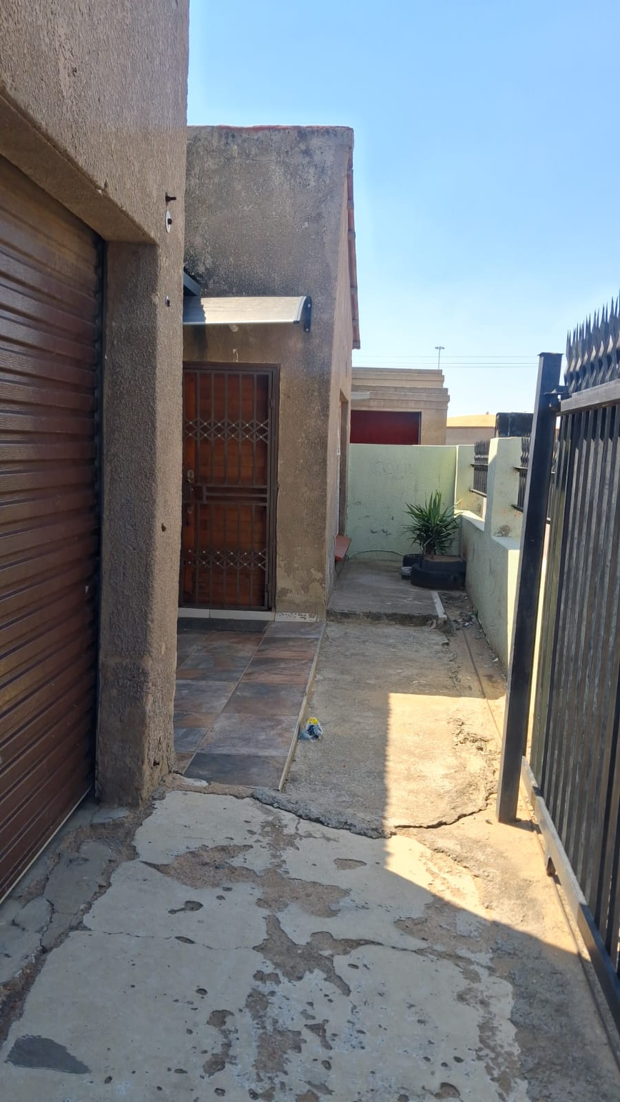 6 Bedroom Property for Sale in Tsakane Ext 12 Gauteng