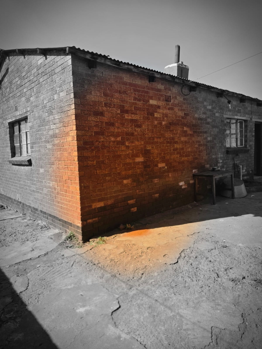 8 Bedroom Property for Sale in Tembisa Central Gauteng