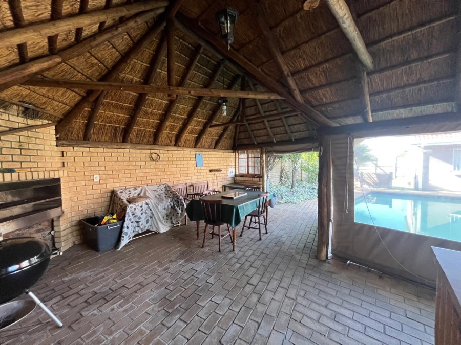 4 Bedroom Property for Sale in Brackendowns Gauteng