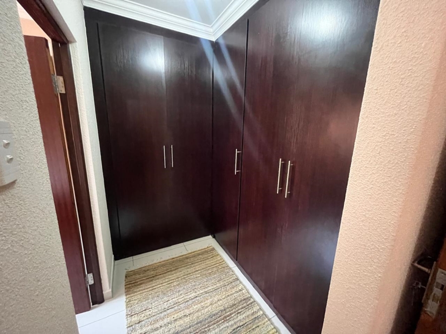 3 Bedroom Property for Sale in New Redruth Gauteng