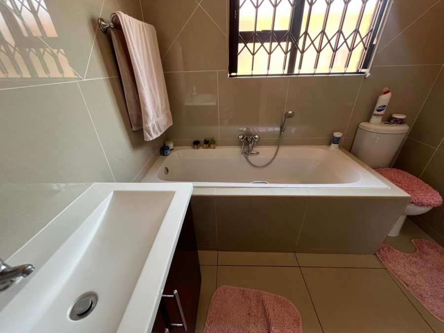 3 Bedroom Property for Sale in New Redruth Gauteng