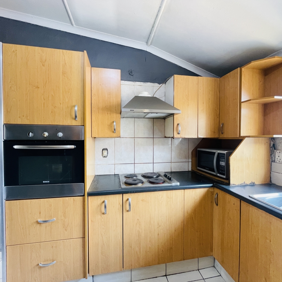2 Bedroom Property for Sale in Eldorado Park Gauteng