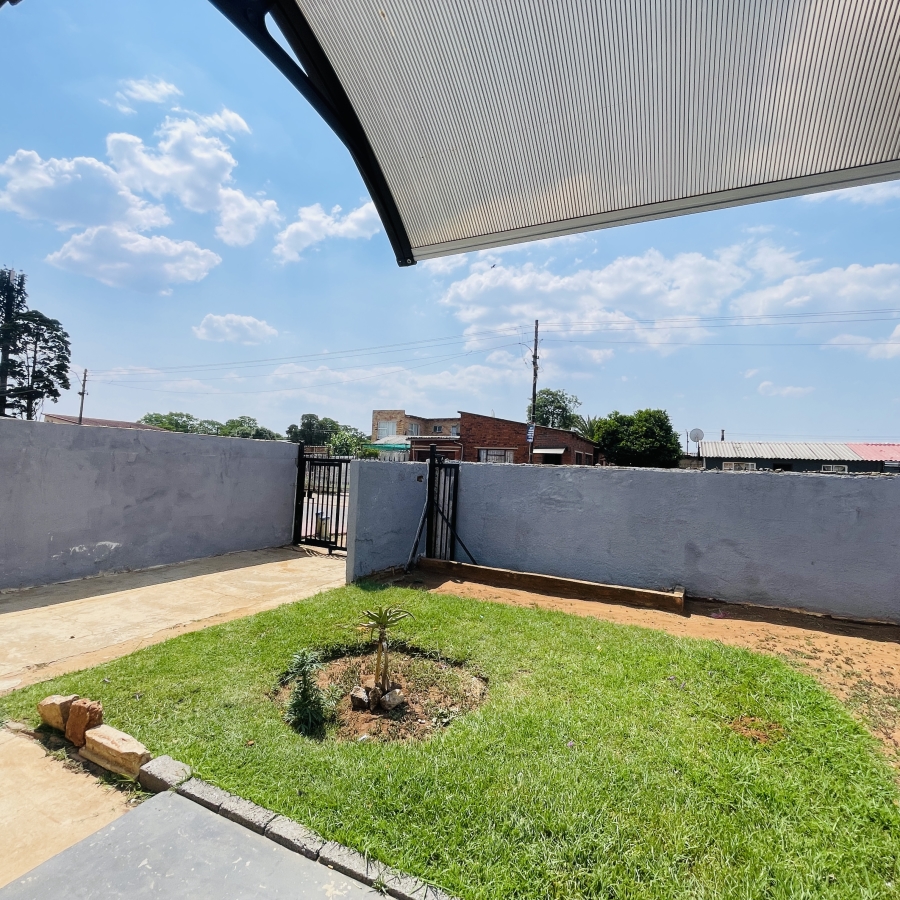 2 Bedroom Property for Sale in Eldorado Park Gauteng