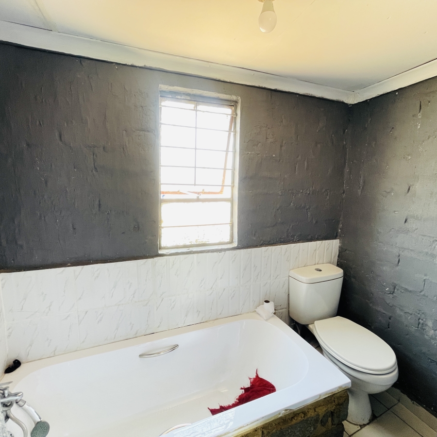 2 Bedroom Property for Sale in Eldorado Park Gauteng
