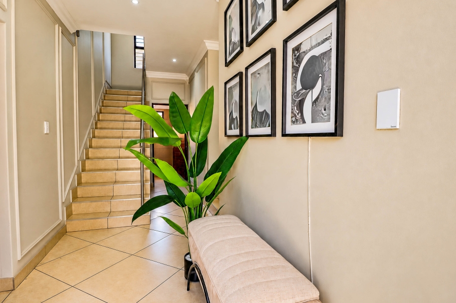 To Let 4 Bedroom Property for Rent in Thatchfield Estate Gauteng