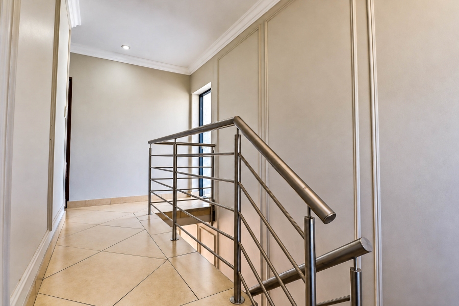 To Let 4 Bedroom Property for Rent in Thatchfield Estate Gauteng