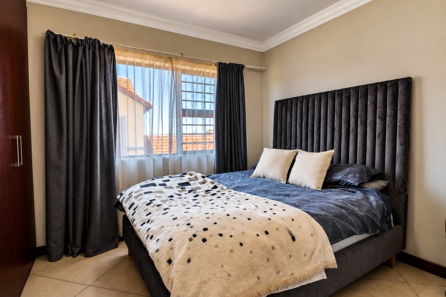 To Let 4 Bedroom Property for Rent in Thatchfield Estate Gauteng