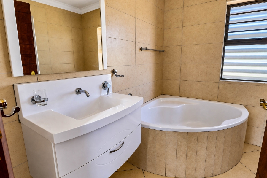 To Let 4 Bedroom Property for Rent in Thatchfield Estate Gauteng