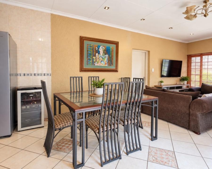 3 Bedroom Property for Sale in Noordwyk Gauteng