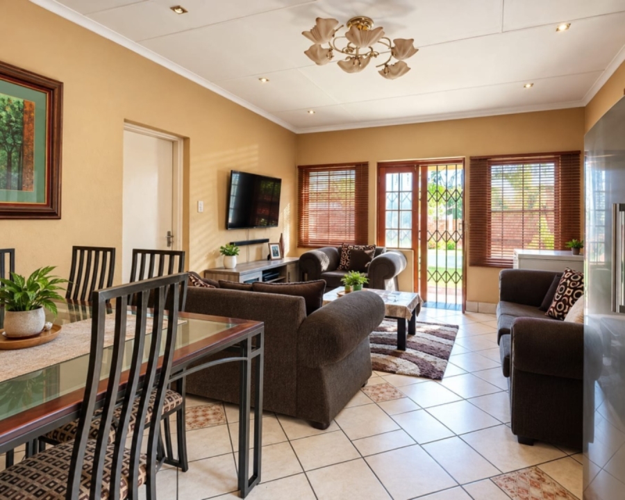 3 Bedroom Property for Sale in Noordwyk Gauteng