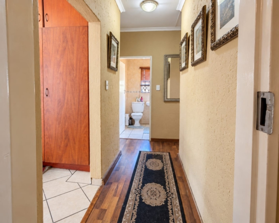 3 Bedroom Property for Sale in Noordwyk Gauteng