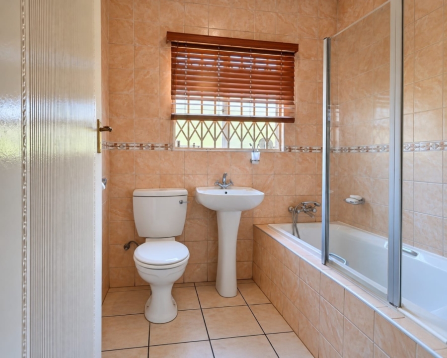 3 Bedroom Property for Sale in Noordwyk Gauteng