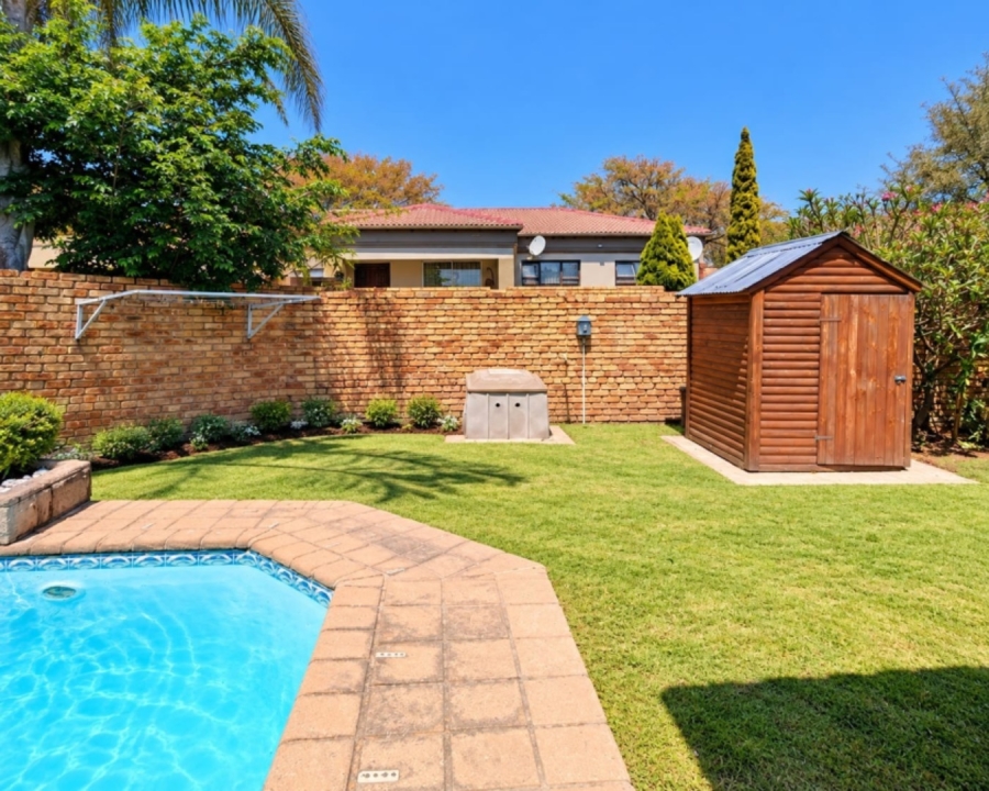 3 Bedroom Property for Sale in Noordwyk Gauteng