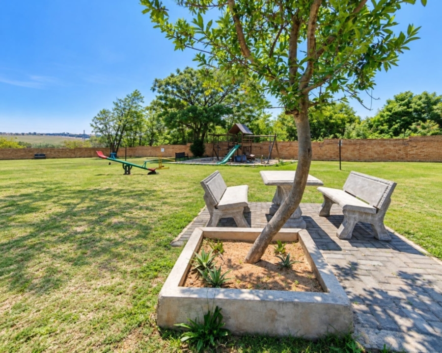 3 Bedroom Property for Sale in Noordwyk Gauteng