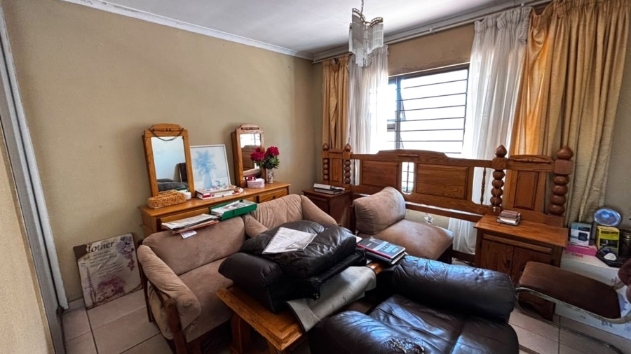 4 Bedroom Property for Sale in Vosloorus Ext 2 Gauteng