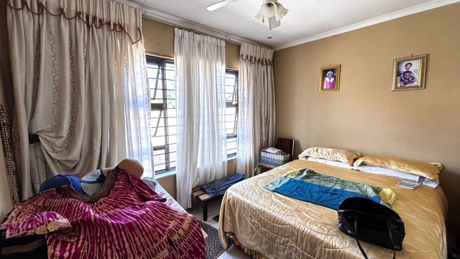 4 Bedroom Property for Sale in Vosloorus Ext 2 Gauteng