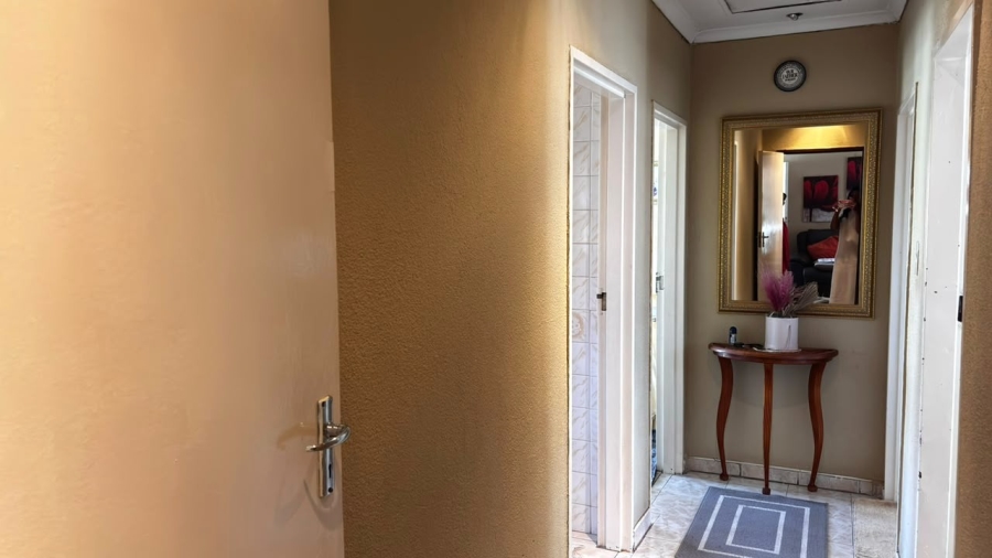 4 Bedroom Property for Sale in Vosloorus Ext 2 Gauteng