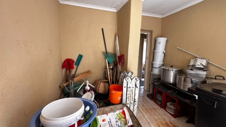 4 Bedroom Property for Sale in Vosloorus Ext 2 Gauteng