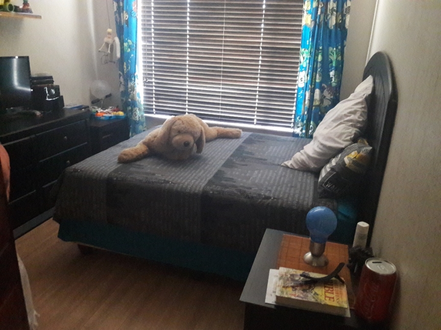 4 Bedroom Property for Sale in Roodekrans Gauteng