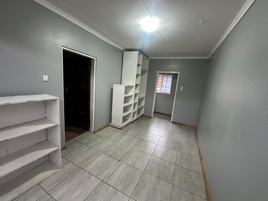 To Let 2 Bedroom Property for Rent in Greymont Gauteng