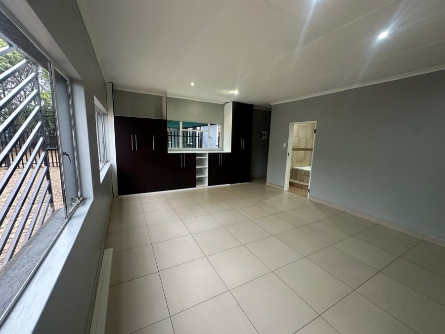 To Let 2 Bedroom Property for Rent in Greymont Gauteng
