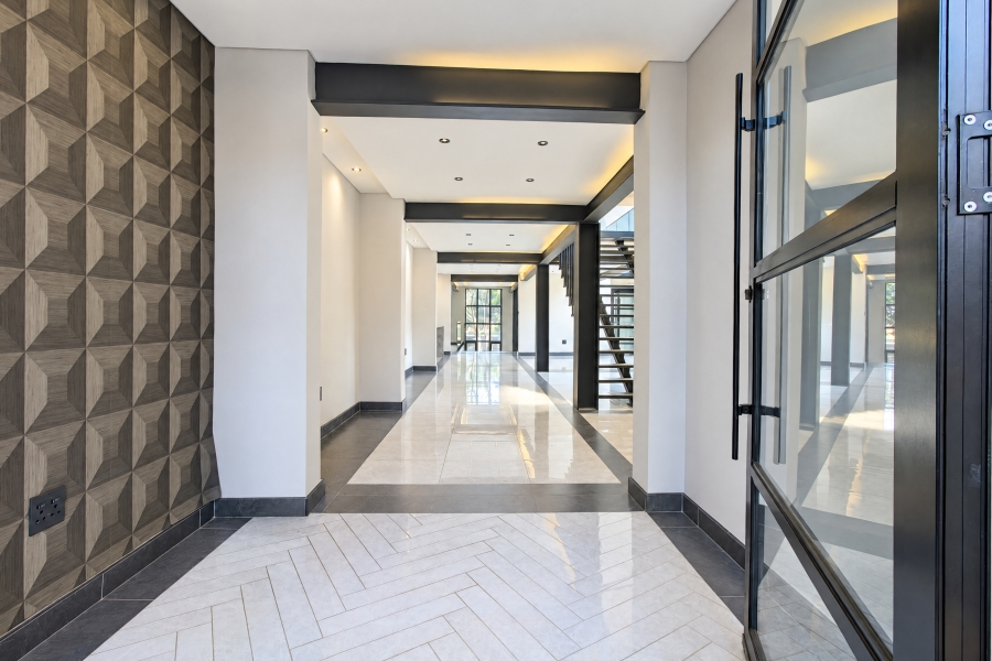6 Bedroom Property for Sale in Waterkloof Estate Gauteng
