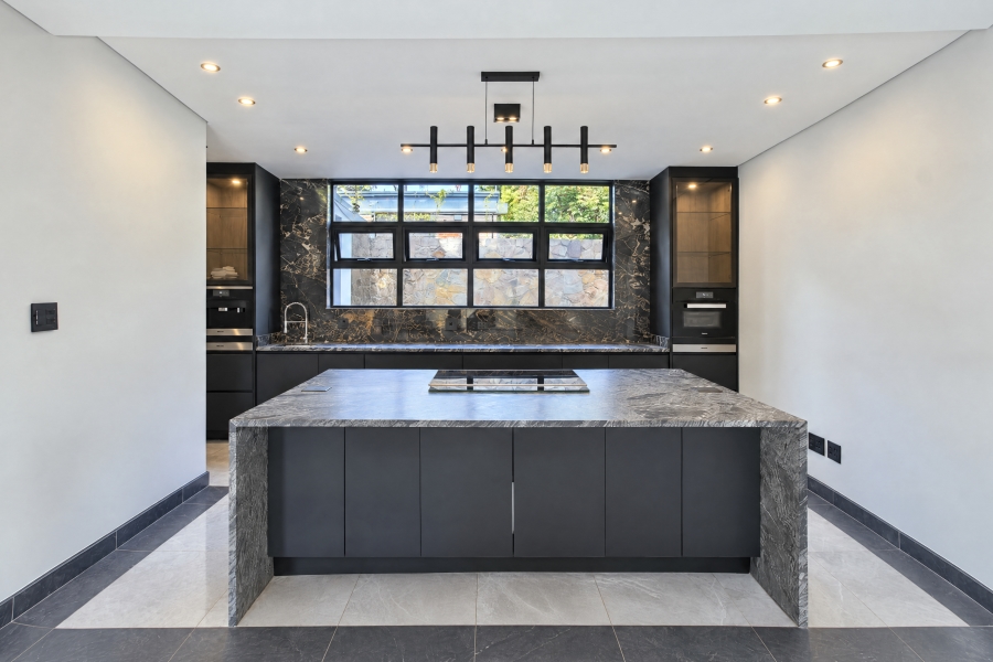 6 Bedroom Property for Sale in Waterkloof Estate Gauteng