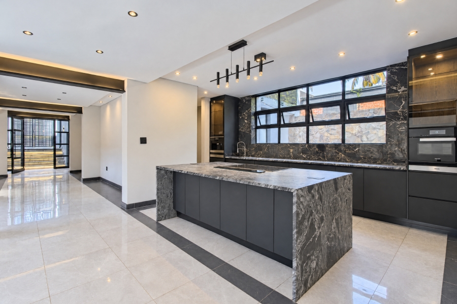 6 Bedroom Property for Sale in Waterkloof Estate Gauteng