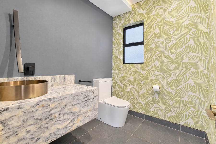 6 Bedroom Property for Sale in Waterkloof Estate Gauteng