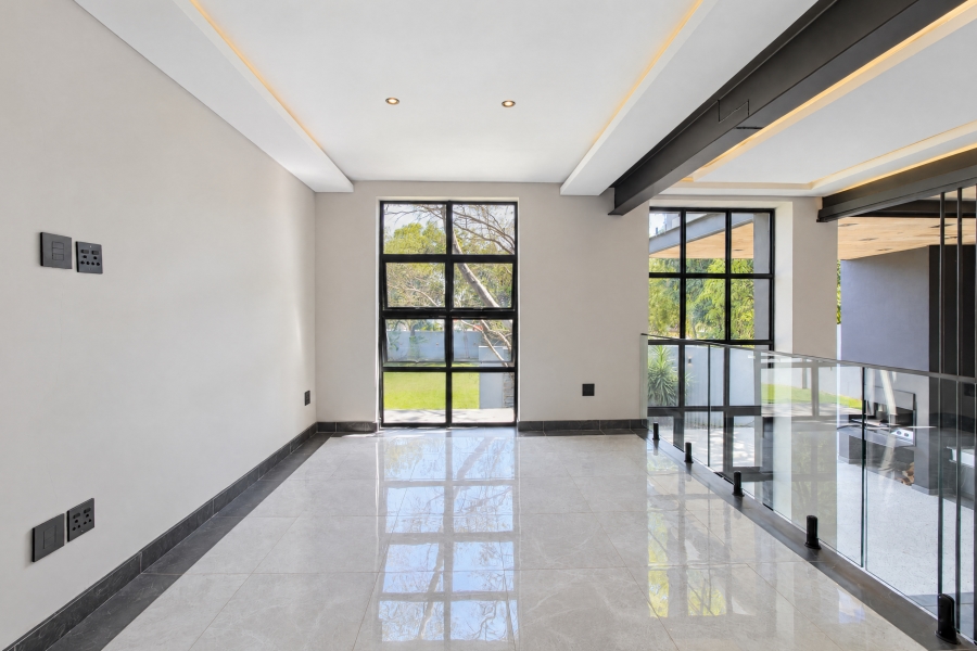 6 Bedroom Property for Sale in Waterkloof Estate Gauteng
