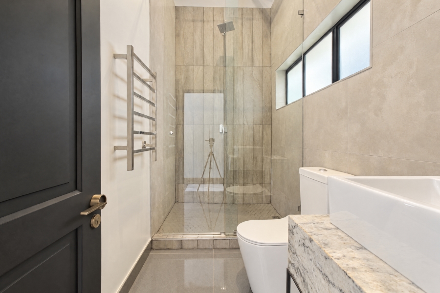 6 Bedroom Property for Sale in Waterkloof Estate Gauteng