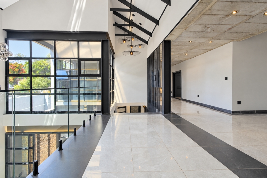 6 Bedroom Property for Sale in Waterkloof Estate Gauteng