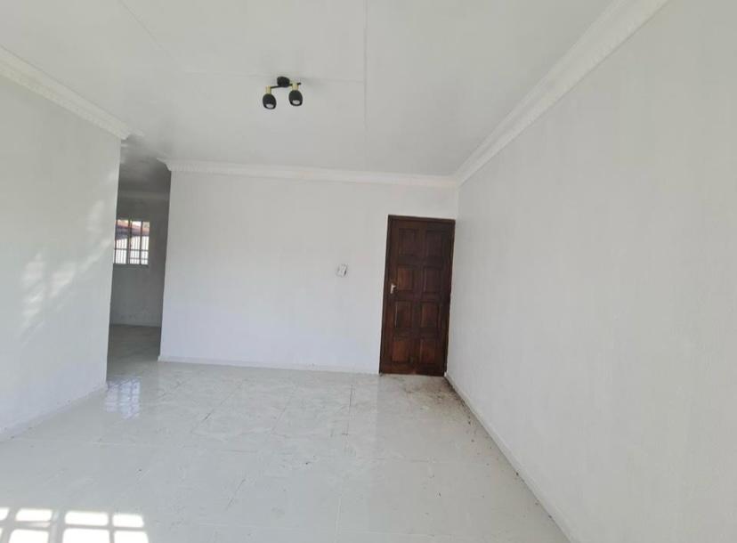 2 Bedroom Property for Sale in Klippoortje Gauteng