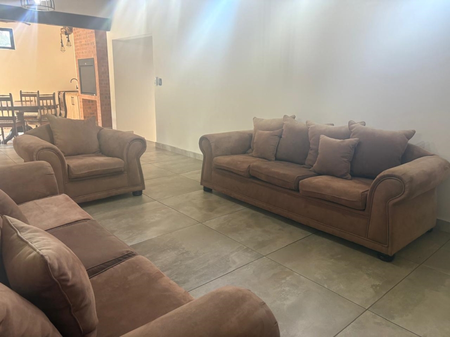 To Let 3 Bedroom Property for Rent in Waverley Gauteng