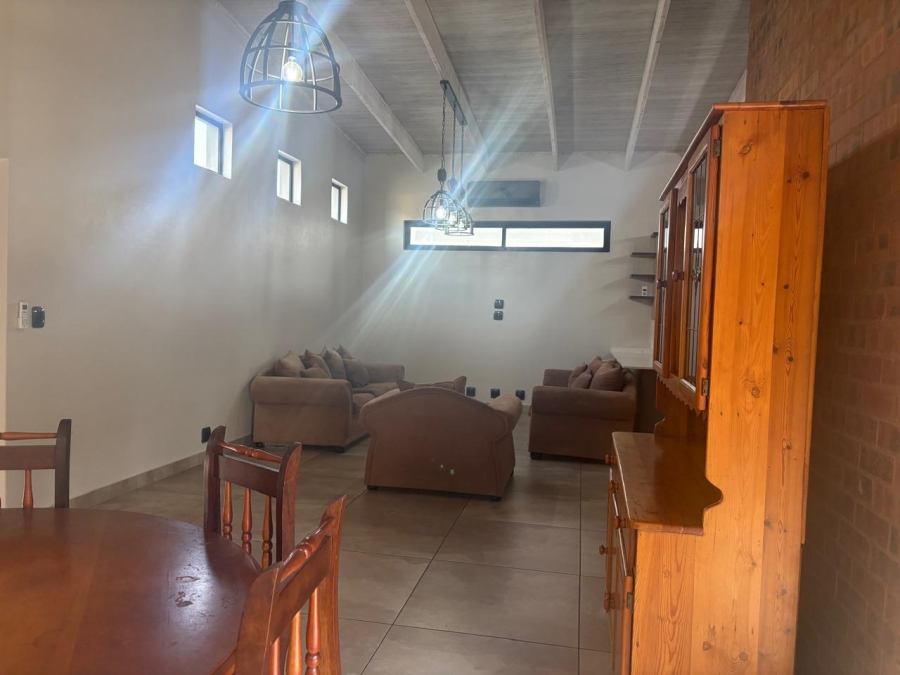 To Let 3 Bedroom Property for Rent in Waverley Gauteng