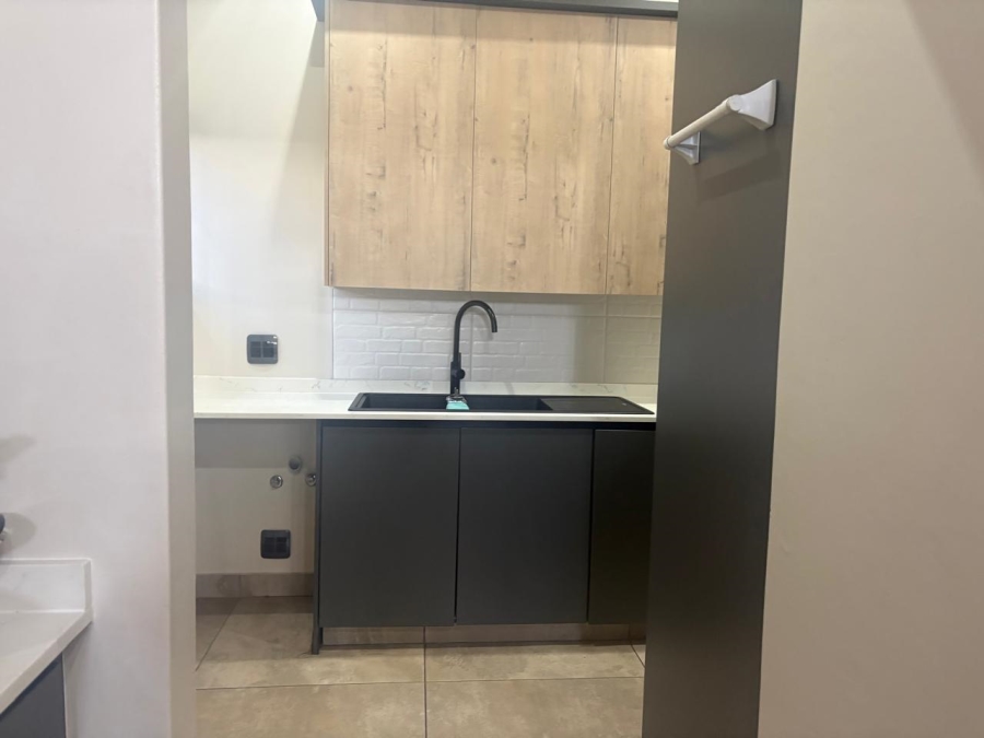 To Let 3 Bedroom Property for Rent in Waverley Gauteng