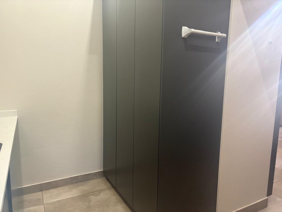 To Let 3 Bedroom Property for Rent in Waverley Gauteng